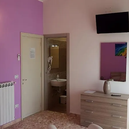 Frühstückspension La Fenice Salentina 3*