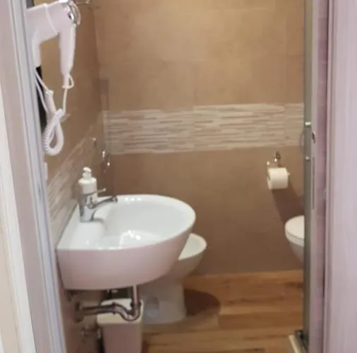 לינה וארוחת בוקר La Fenice Salentina 3*