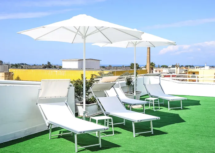 La Fenice Salentina לינה וארוחת בוקר אלציו