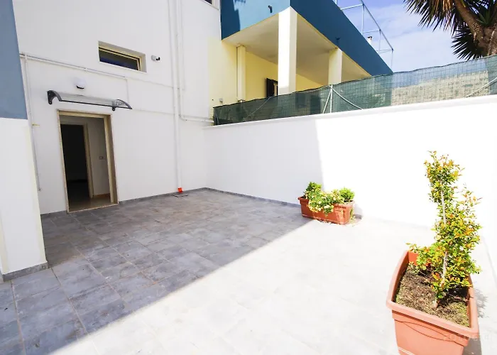 לינה וארוחת בוקר La Fenice Salentina 3*